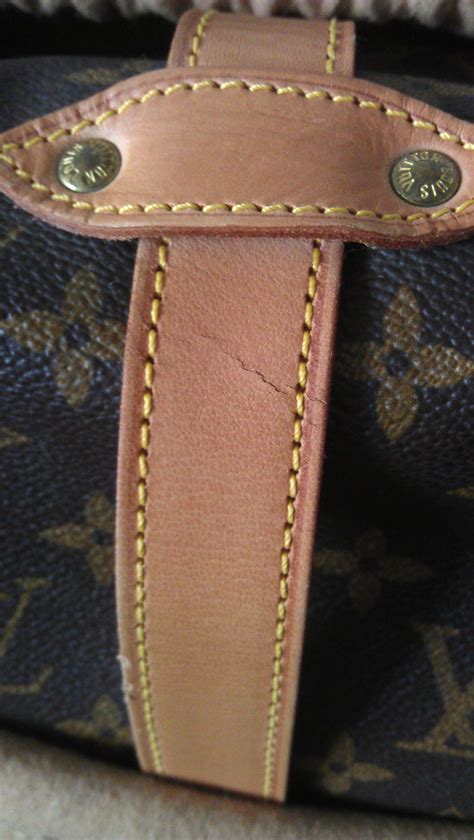 how to clean lv leather straps